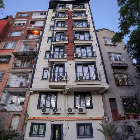 Ξενοδοχείο με διαμερίσματα Neva 3*