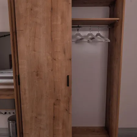 Ξενοδοχείο με διαμερίσματα Neva 3*