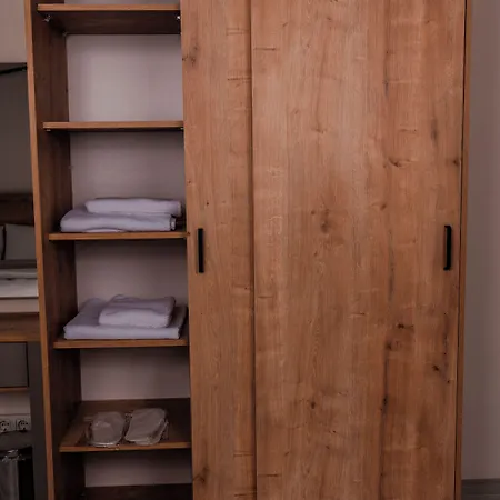 Ξενοδοχείο με διαμερίσματα Neva