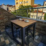 Neva מלון דירות