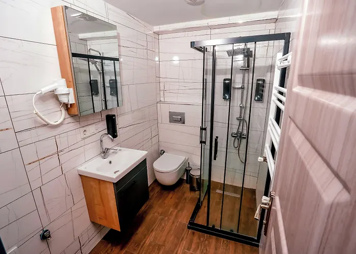 Neva Aparthotel 3*